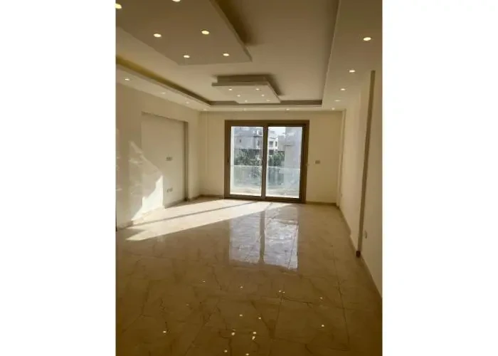 Apartment for rent in Galleria Moon Valley bright reception