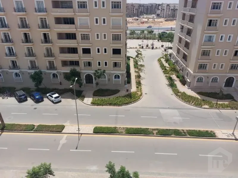 شقة للإيجار في كمبوند هايد بارك القاهرة الجديدة بإطلالة خارجية
