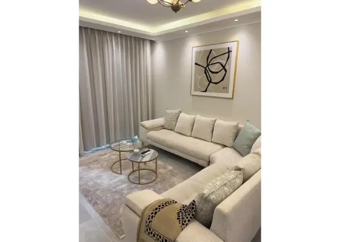 Garden apartment for rent in Lake View Residence living room