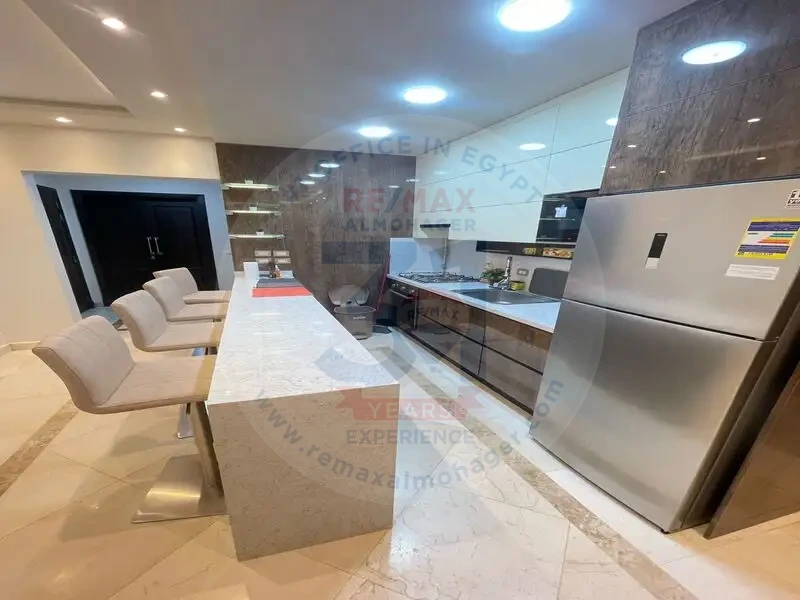 Apartment for rent in Mivida 140m