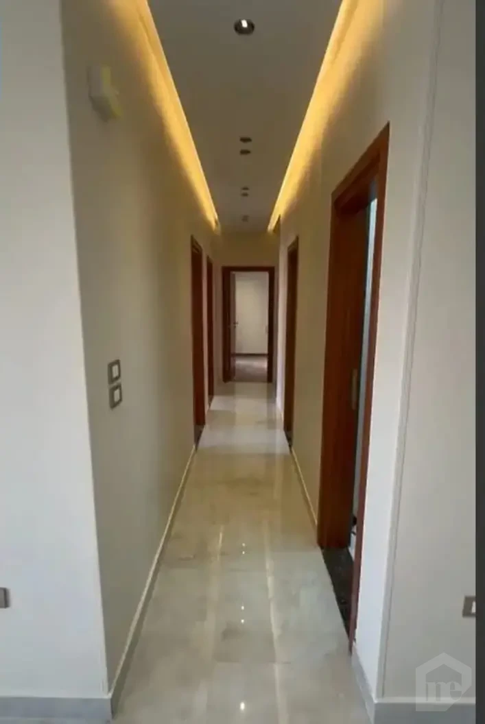 Apartment for rent in paradise