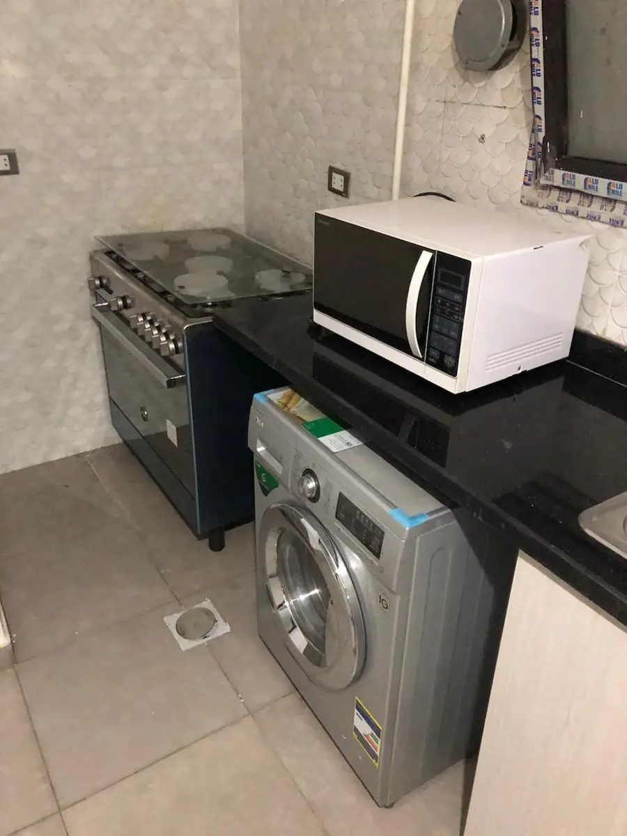شقة للايجار بسودك ايست تاون
