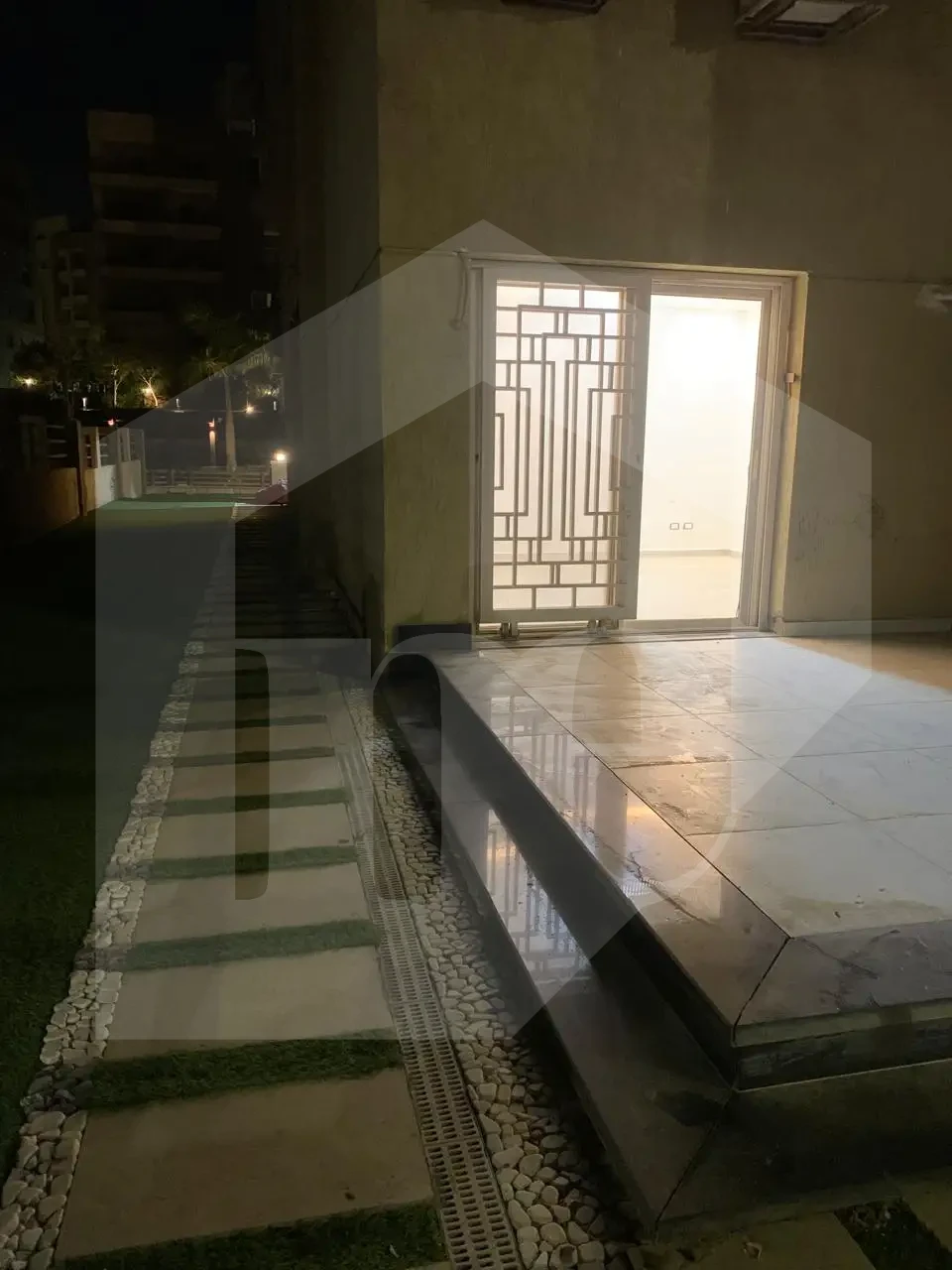 شقة للإيجار فى كمبوند ذا سكوير