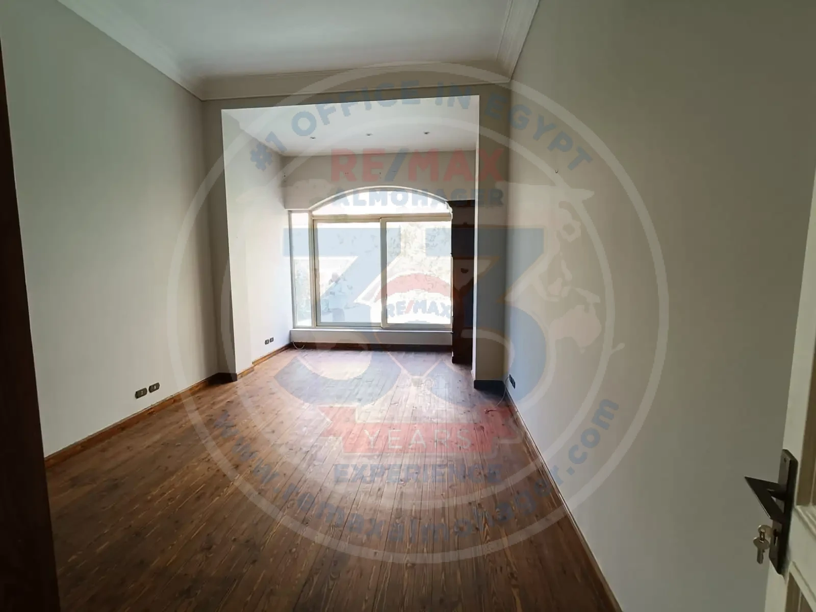 300 sqm apartment for rent in Fifth Settlement, West Golf