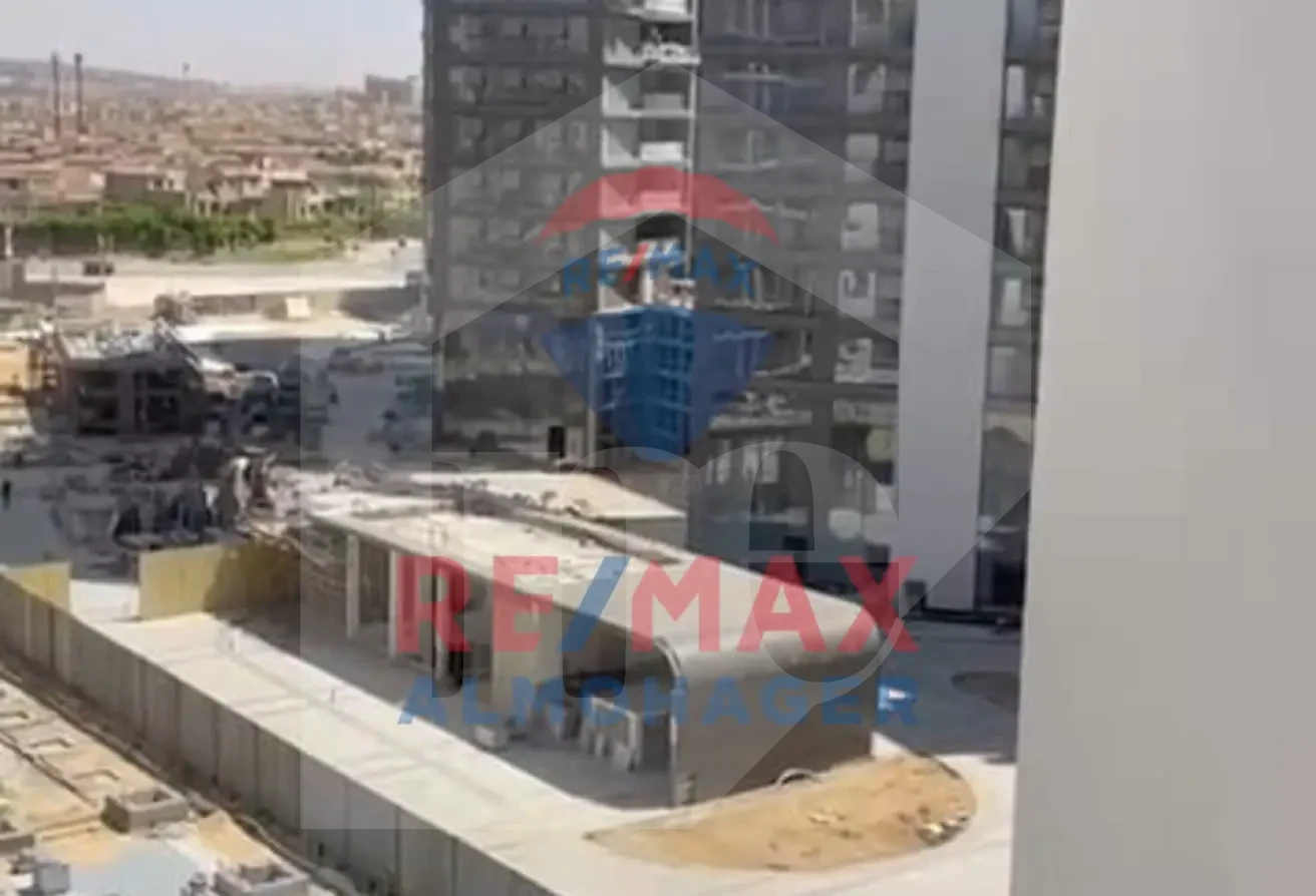 للإيجار شقة في زيد بارك بالشيخ زايد - موقع متميز