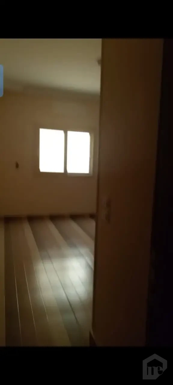West Arabella for rent Apartment