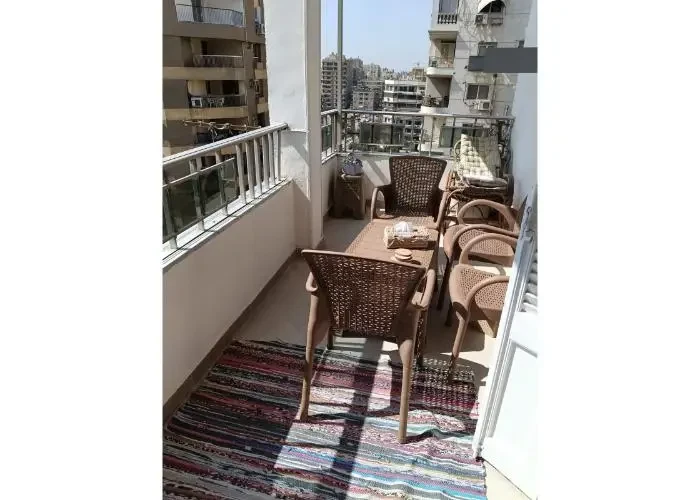 شقة للبيع 3غرف متشطبة في مصر الجديدة ميدان الحجاز