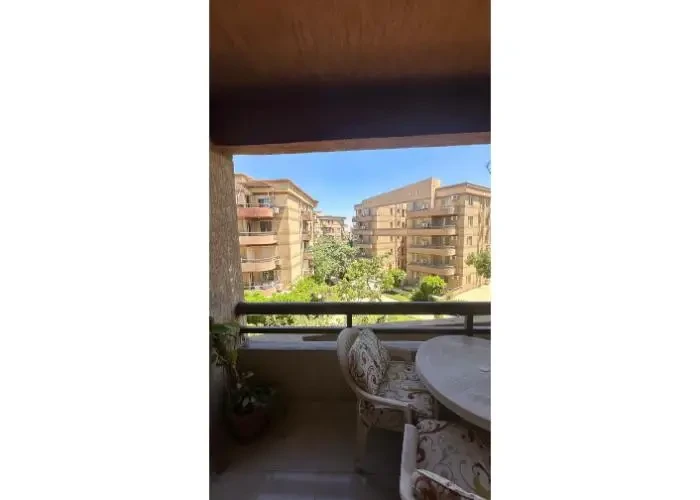 شقه للبيع