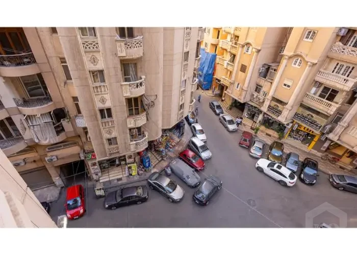 شقه للبيع