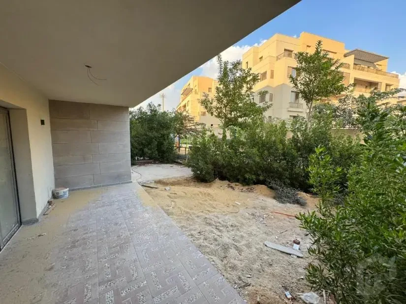 Private garden for an apartment for sale in District 5 New Cairo