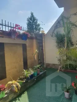شقة ارضي بحديقة خاصة في الشروق للبيع