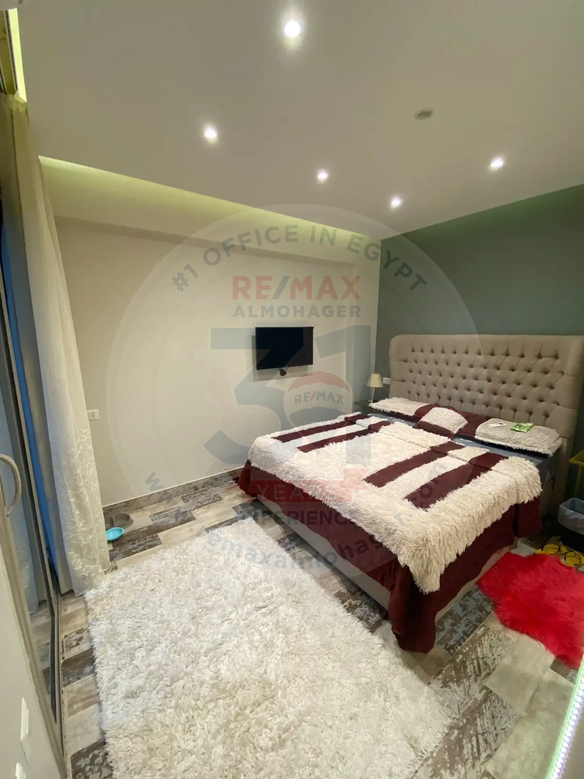 Apartment for sale, finished, in Galleria Moon Valley