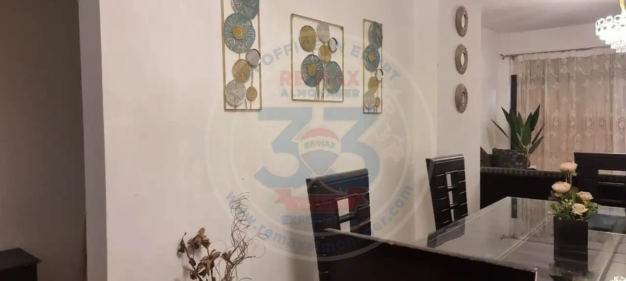 شقة للبيع فى كمبوند فيفث سكويرمتشطبة
