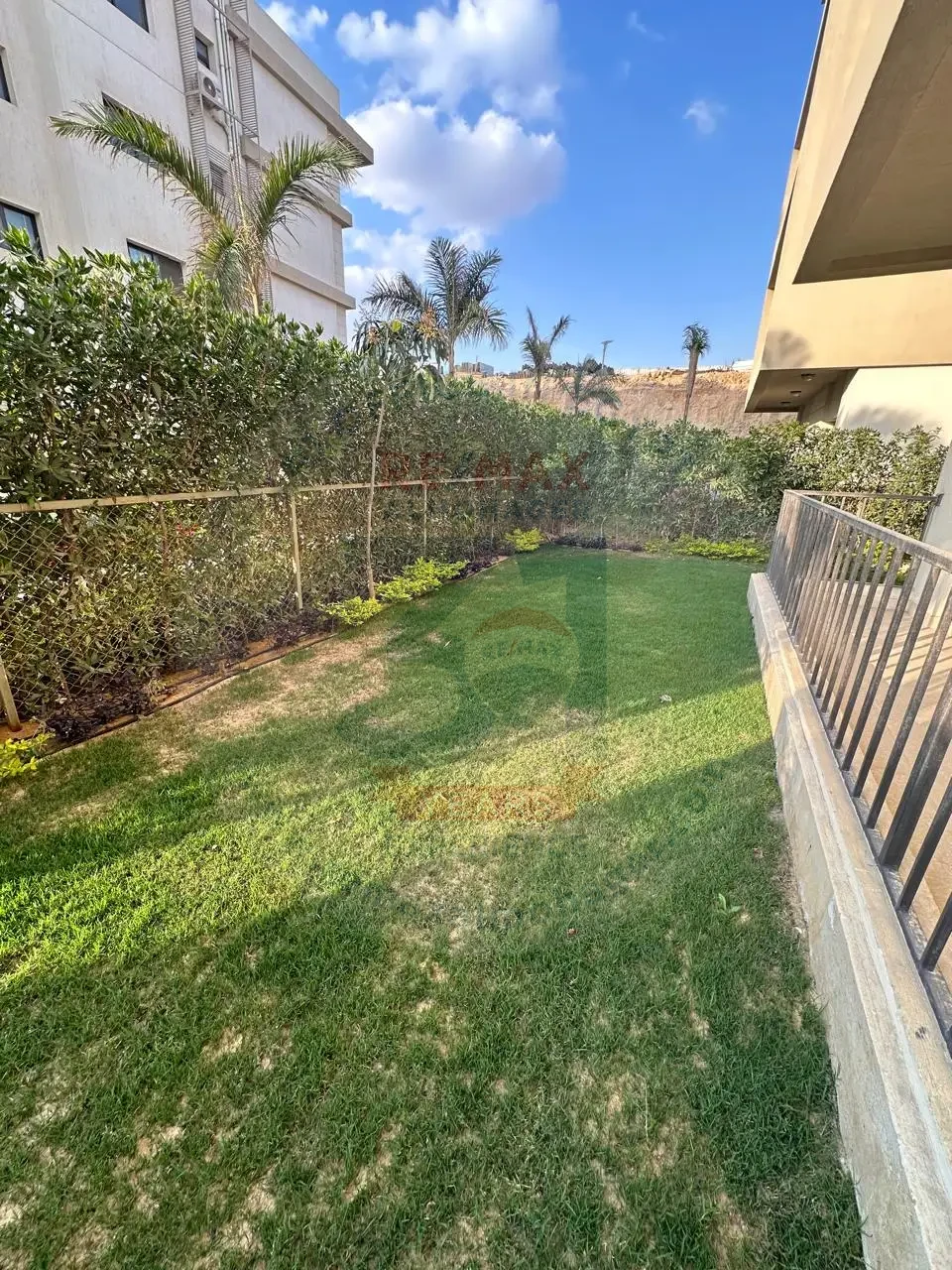 Apartment for sale in Fifth Square, Garden, 195 m