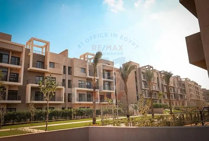 شقة للبيع في فيفث سكوير