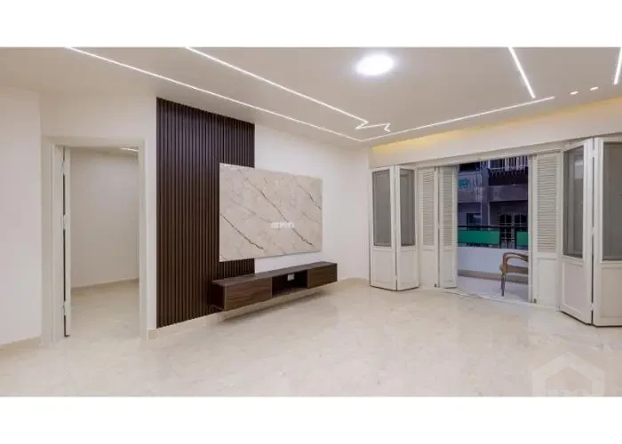Apartment for sale in Miami El Orman Street modern living room