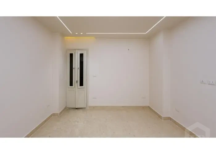 Apartment for sale in Miami El Orman Street finished bedroom