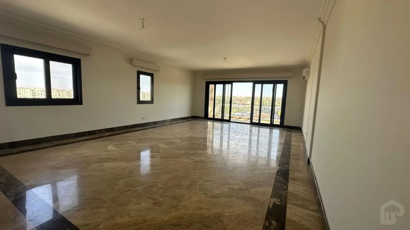 Spacious marble reception in a 235m apartment for sale in Mivida