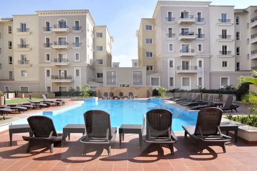 Apartment for sale with garden in Mivida