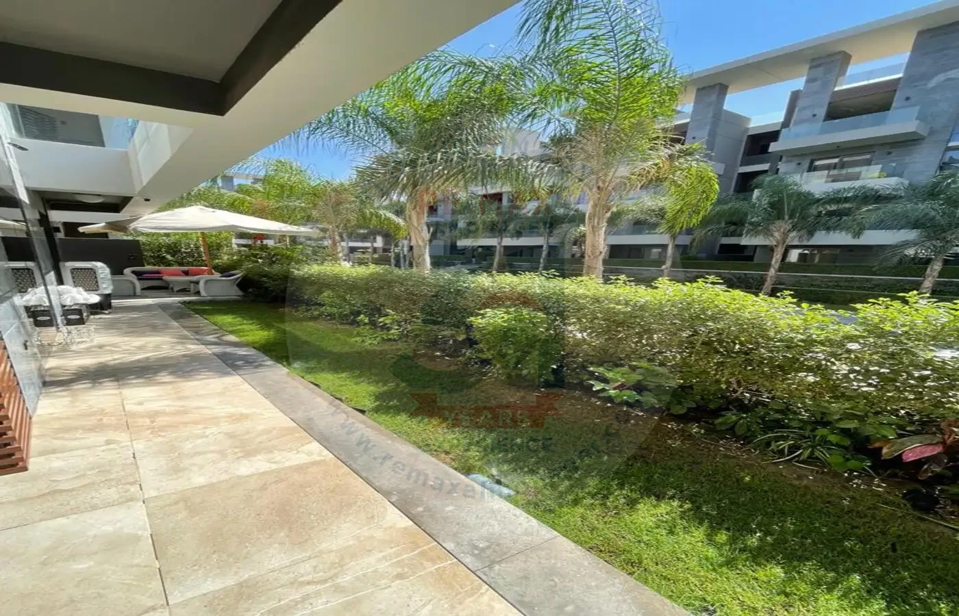 For sale in El Shorouk, El Patio Casa Compound, Super Luxe Apartment, 275m