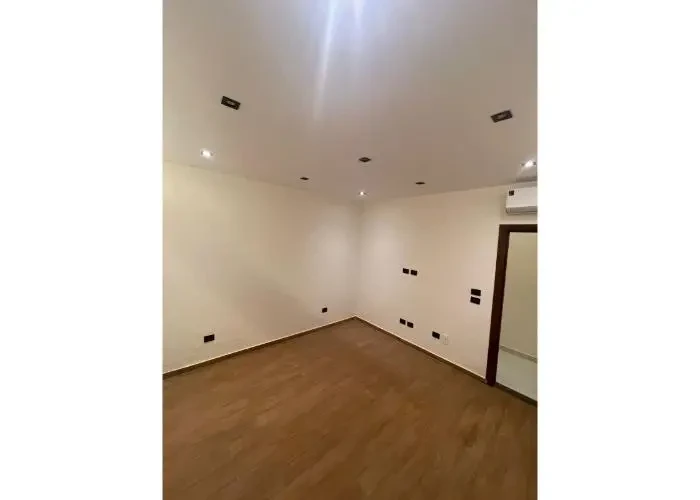 Apartment for sale in Regents New Cairo empty fully finished room