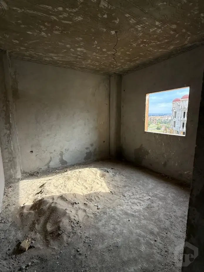شقة للبيع في الحي الرابع في مدينة العبور