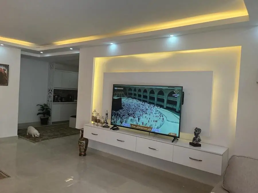 شقه مميزه للبيع بكمبوند ذا سكوير صبور