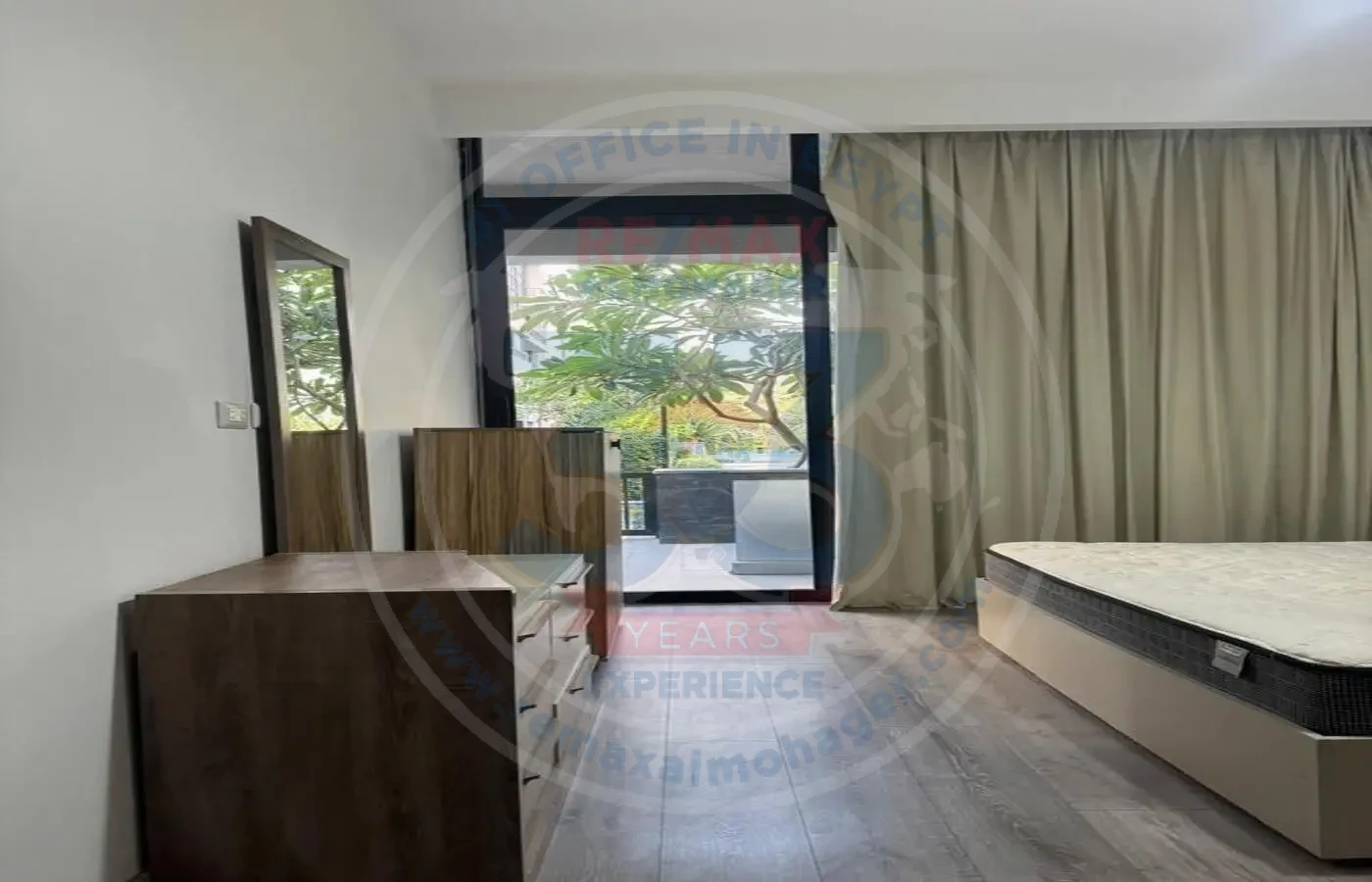 Bedroom in apartment for sale in Waterway 1 Compound