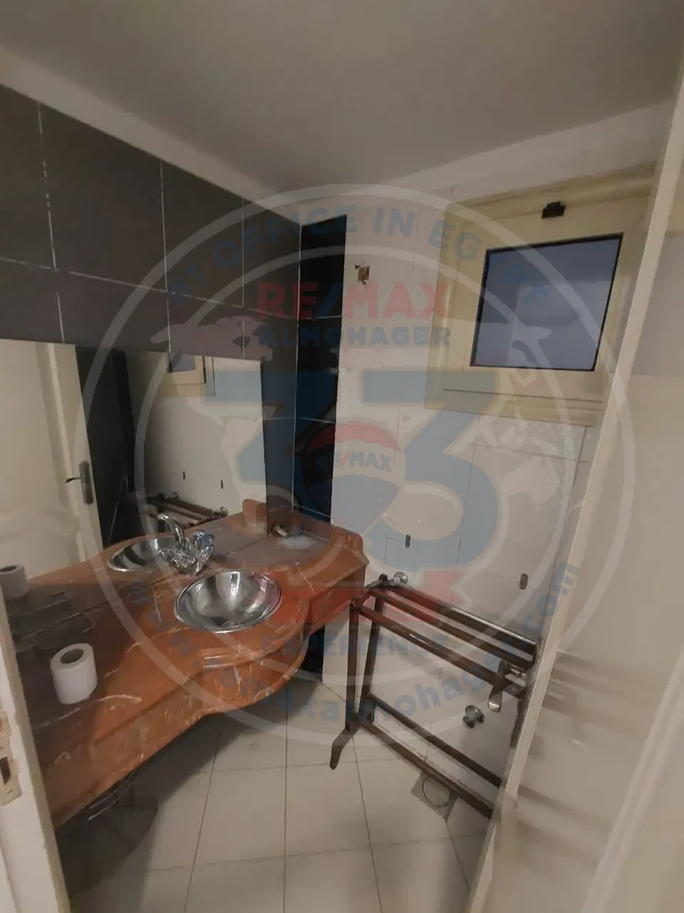 Apartment for sale in New Cairo 200m