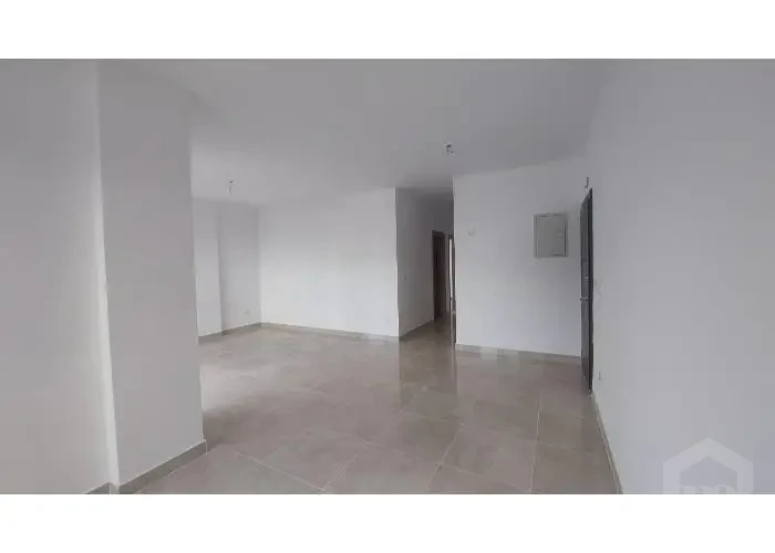 شقه للأيجار في فيفث سكوير