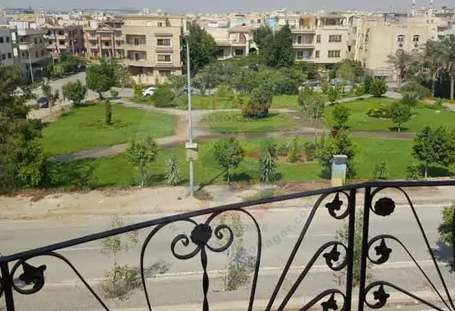 شقة للبيع بغرب ارابيلا بالتجمع الخامس 175م 3 نوم