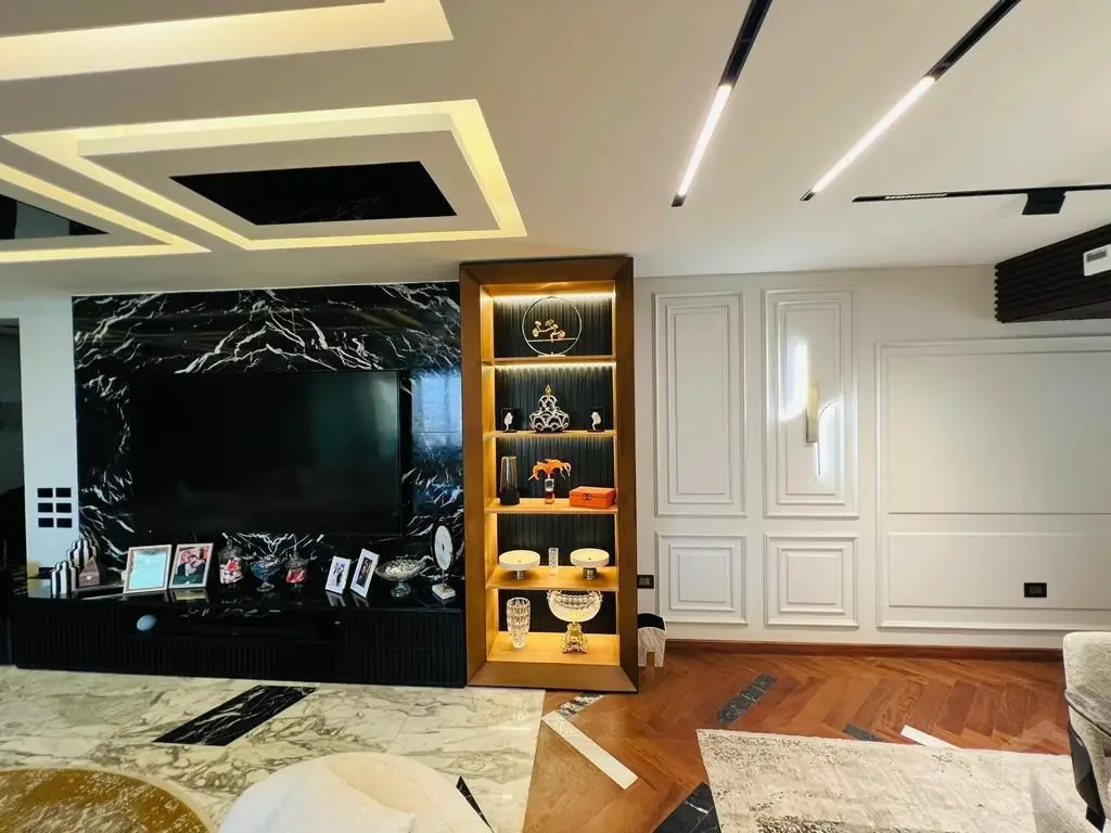 Apartment for sale in Dokki luxury reception with premium finishing and direct Shooting Club view 530 sqm