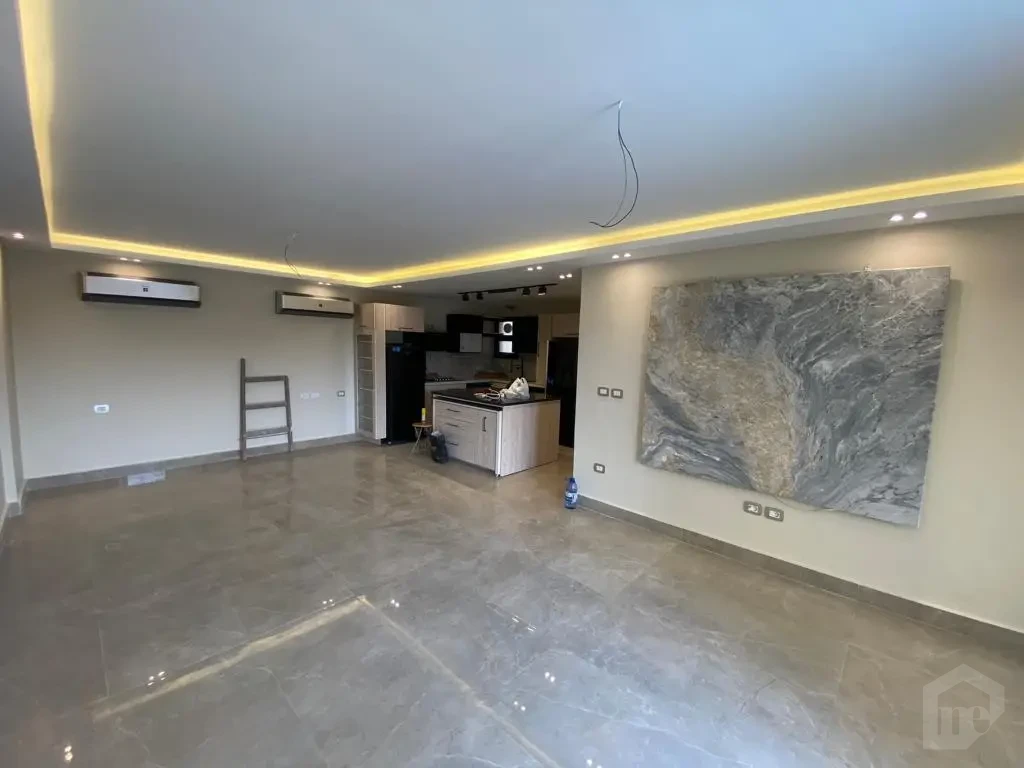 Duplex for rent in Azad New Cairo spacious open living room