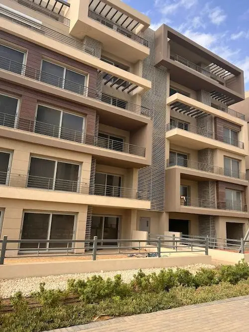 for sale big apartment space at palm hills new cairo