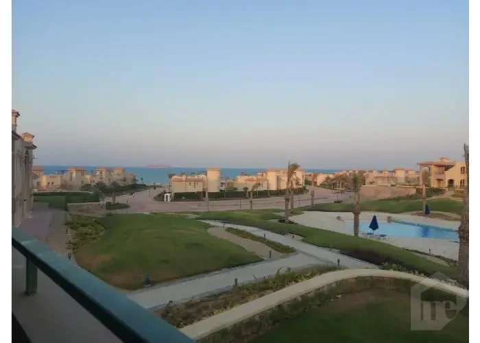 شقه للبيع