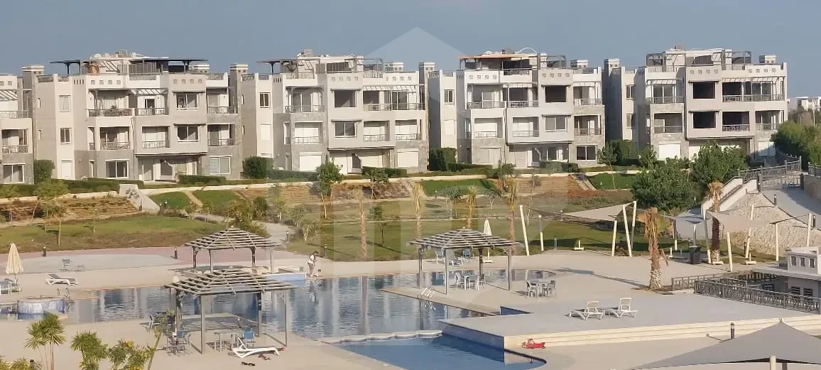 شاليه للبيع بقرية عين باي السخنة