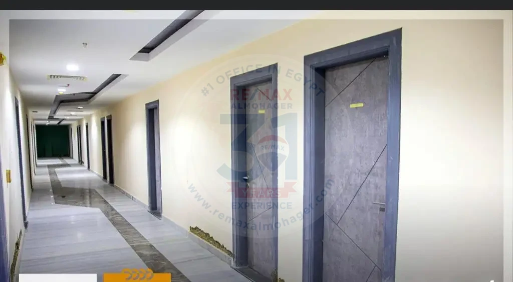 عيادة للايجار بمجمع اوزون الطبي التجمع الخامس القاهرة الجديدة  سوبر لوكس
