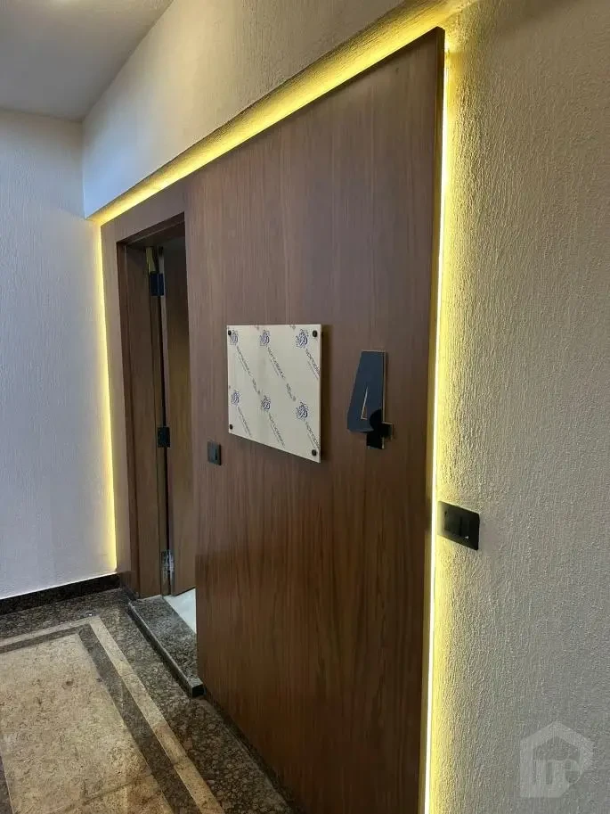 مبنى للايجار للبيع في شارع المرغني
