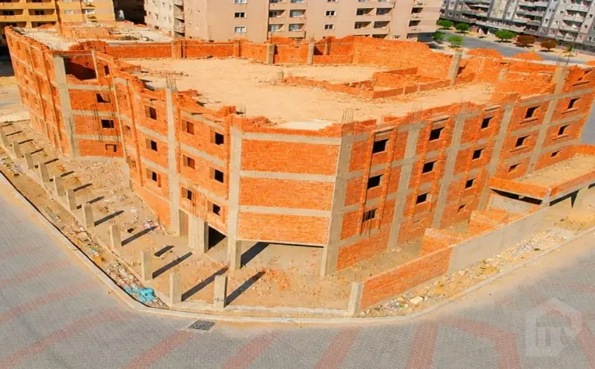 مبنى تجاري الهضبة الوسطى للايجار