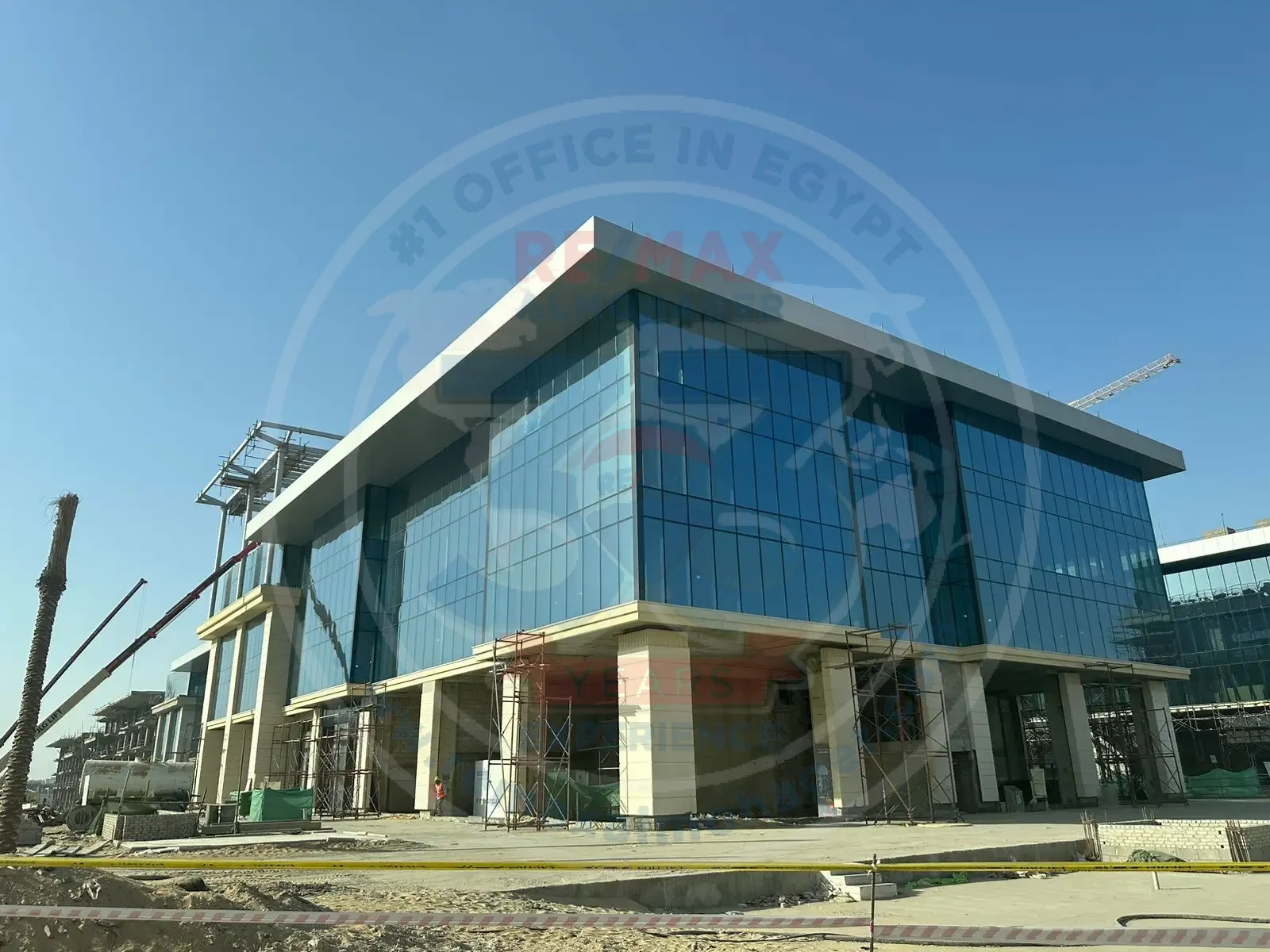 Shop for sale near AUC with glass facade