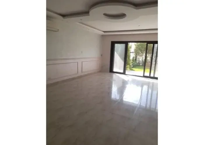 For Rent In Hyde park
