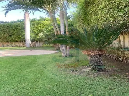 Villa for sale in Sheikh Zayed spacious private garden with green areas inside Tara Compound