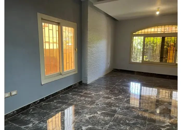 Duplex For Rent