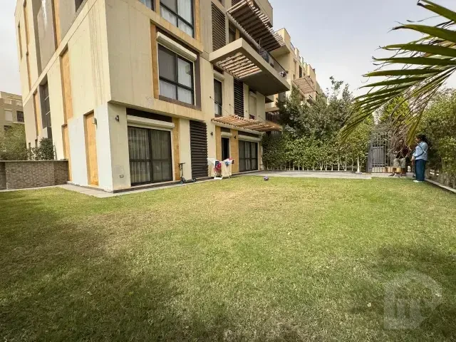 Fully Furnished Duplex with Private Garden – Eastown