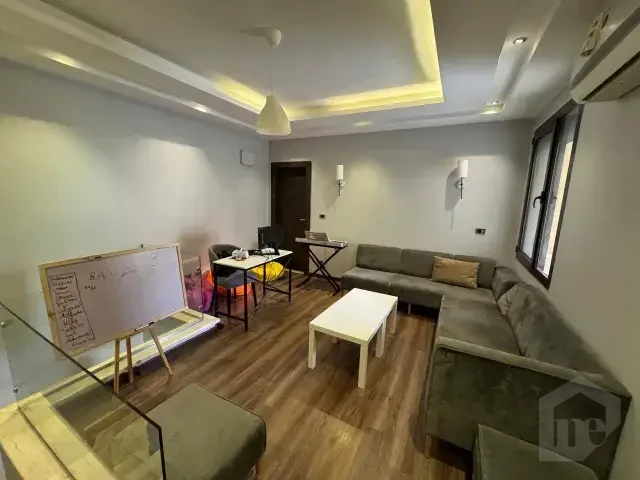 Duplex 262 sqm + Private Garden – Eastown