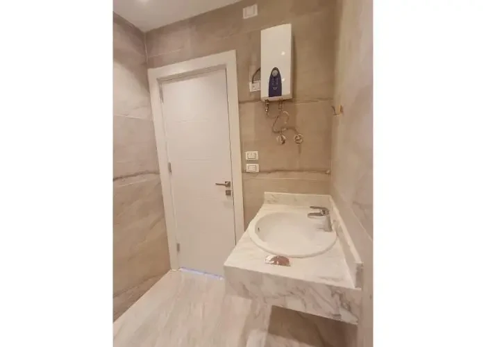 Duplex For Rent In Hyde Park