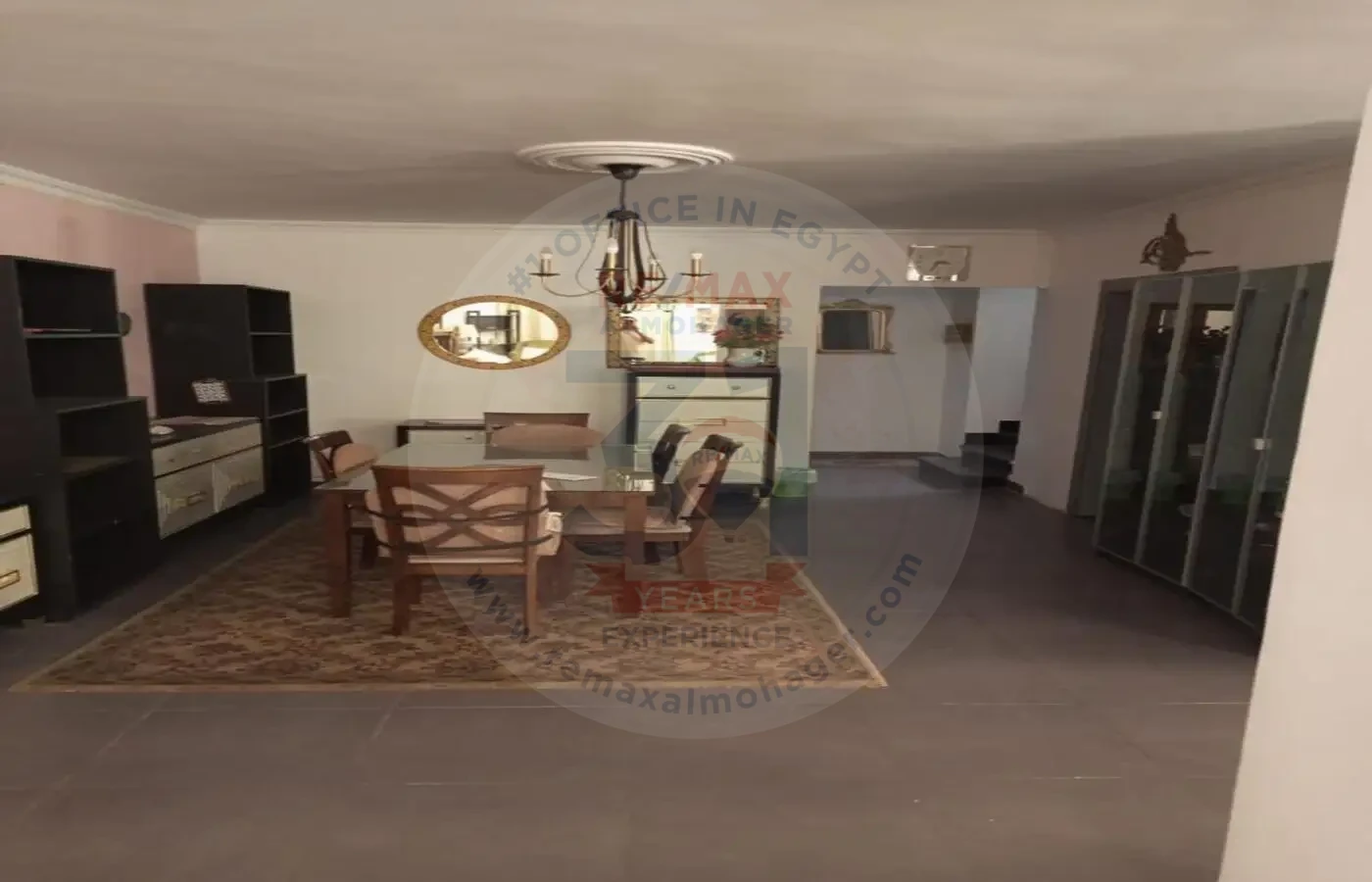 For rent in Zizinia compound, 230 sqm duplex, 3 bedrooms