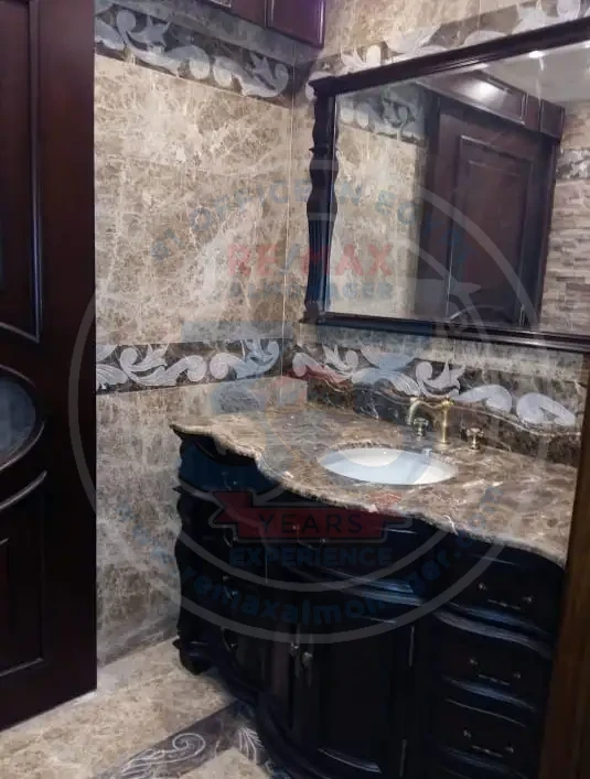 دوبلكس للبيع فى حي النرجس عمارات  320م