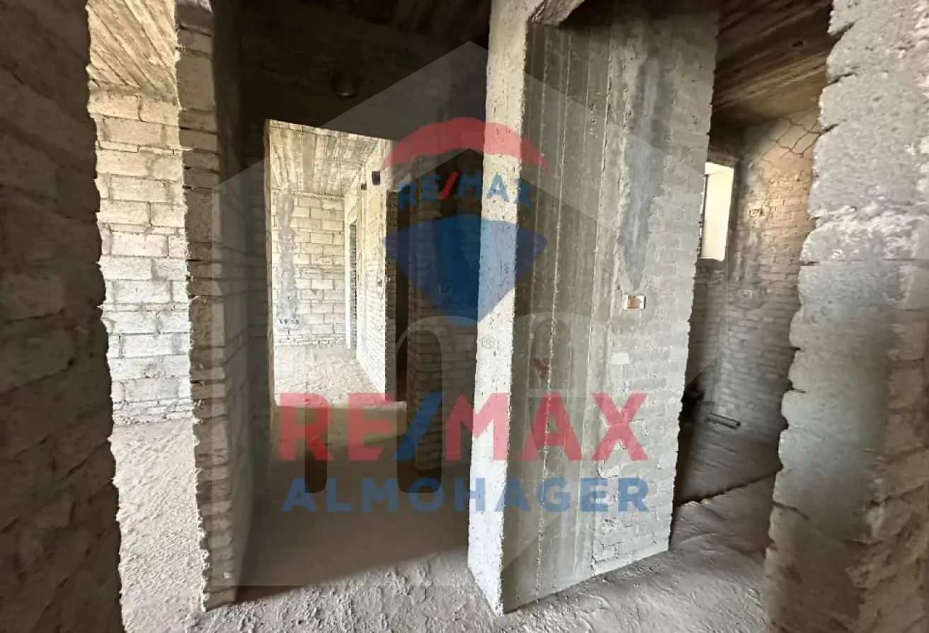 For Sale: Corner Duplex with Penthouse | Prime Westown Location