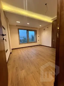 في جالريا مون فالي غرف للايجار